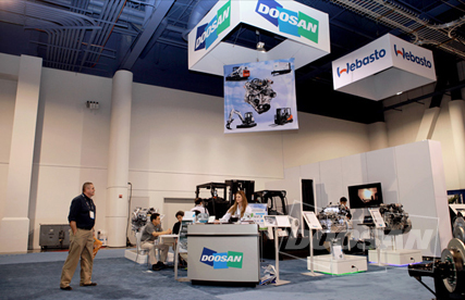 ▲ El pabellón de Motor Doosan Infracore Engine de Doosan Infracore en el Hall Sur de ConExpo.