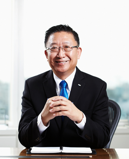 두산인프라코어(주) 엔진 CEO 이미지